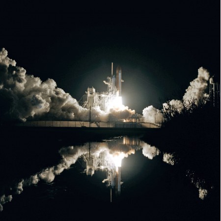 Space Shuttle Taking Off 24"x24" Photographic Print Poster