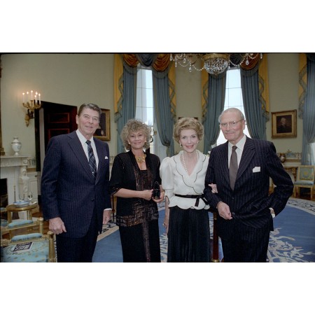 24"x16" Photo Poster President Ronald Reagan, Nancy with Laurence Olivier and Lady Olivier