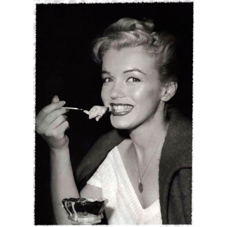 Marilyn Monroe 24"x18" Photo Print Poster ice cream, Most Popular Sex Symbols Celebrities Vintage Photos
