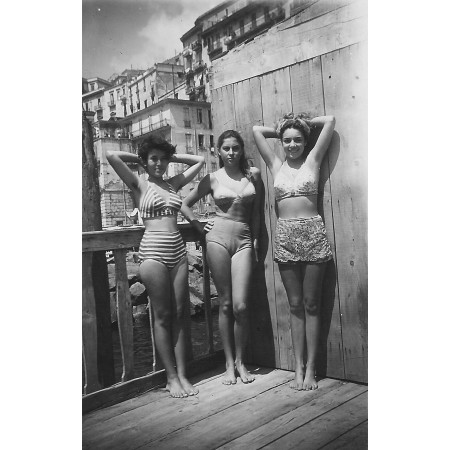 15x24in Poster Young women of Naples in swimsuit, Italy 1948