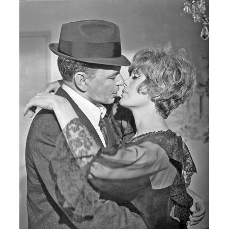 19x24in Poster Frank Sinatra and Jill St. John from the motion picture Tony Rome