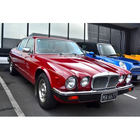 35x24in Poster 1980 Daimler Sovereign