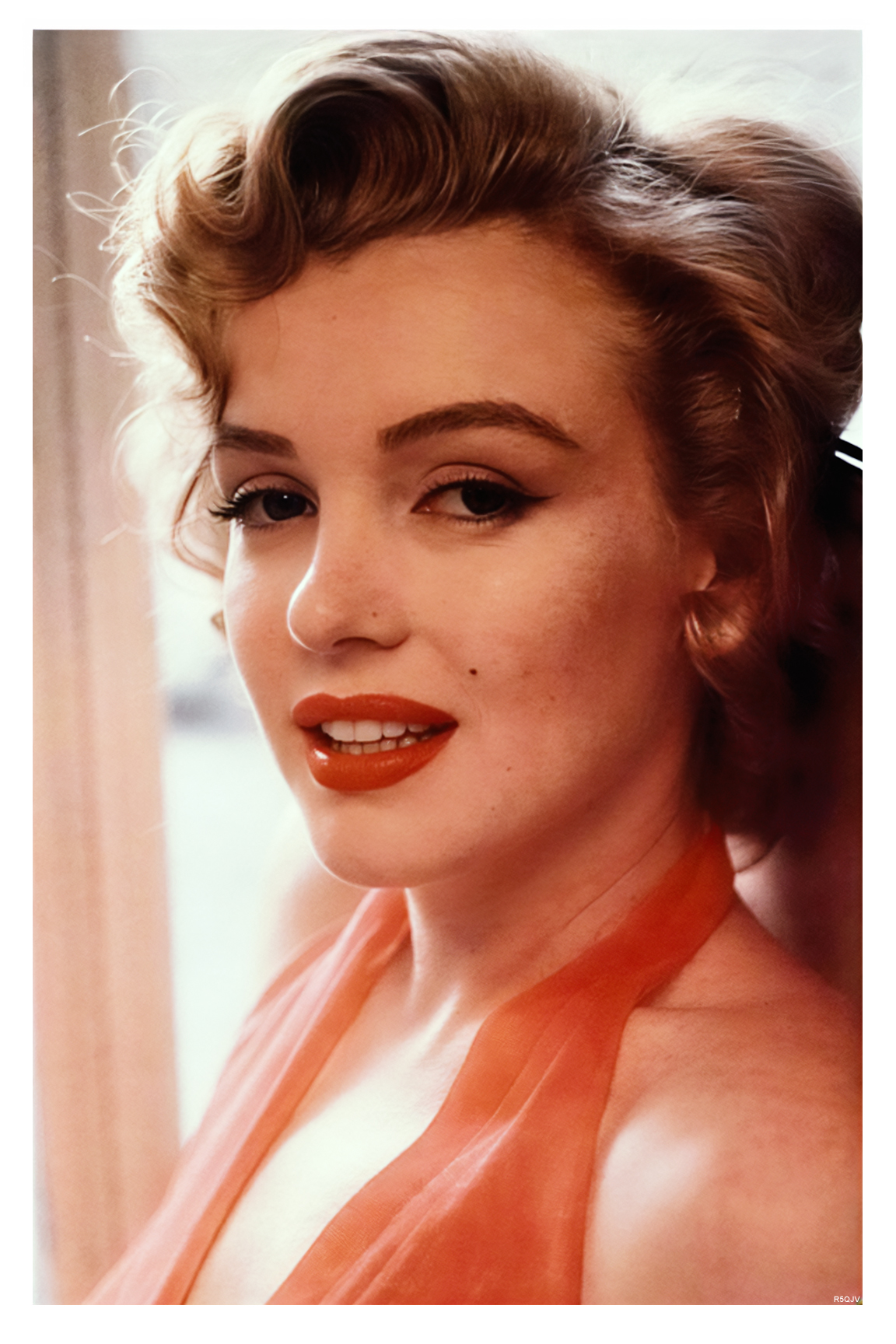 marilyn-monroe-portrait-art-print-poster-most-popular-sex-symbols-celebrities-vintage-photos