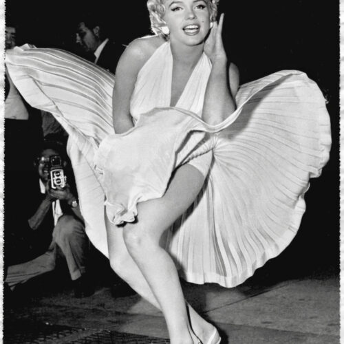 Marilyn Monroe classic black and white photo print poster – vintage celebrity wall art
