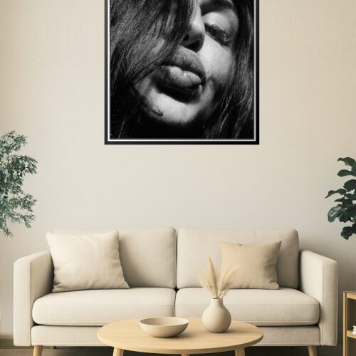 Sultry Whisper – Intimate Close picture