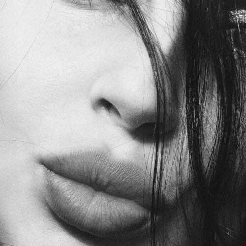 Velvet Gaze – Sensual Close picture