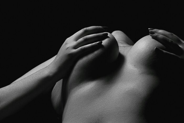 Dark Desire – Erotic Nude Photography picture